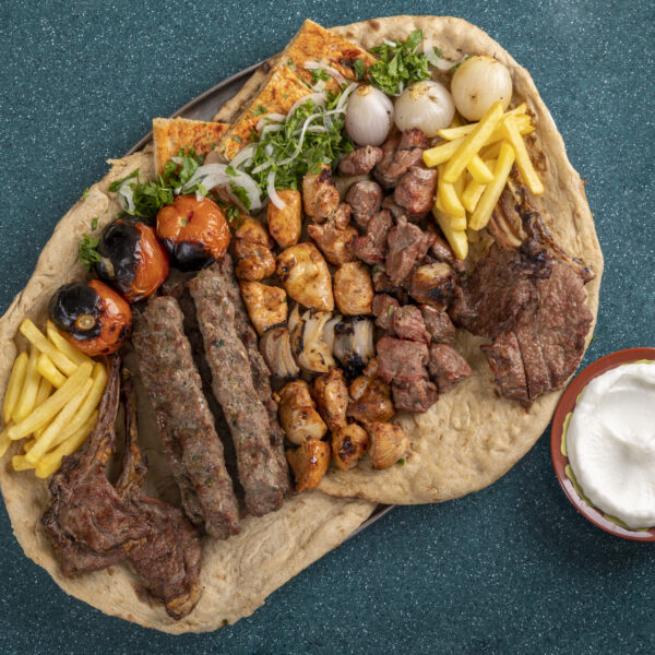 جاط مشكل كباب وتكا وطاووق وريش