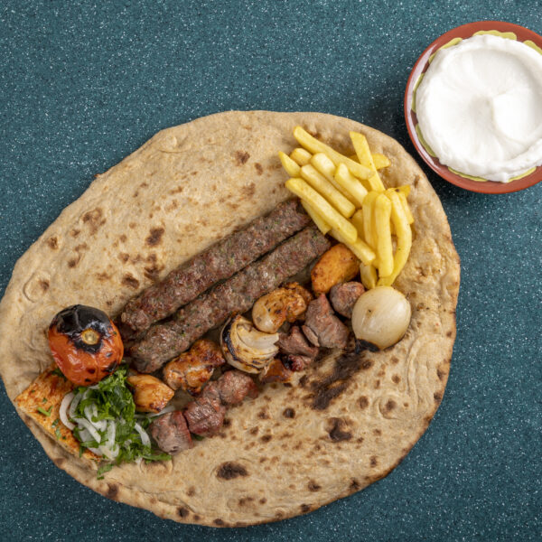 وجبة مشكل كباب + شقف + طاووق